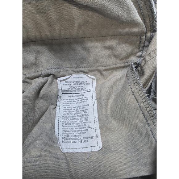 U.S. Air Force DSCP Women's Military Camo Utility Trousers Pants Size 12P - Picture 3 of 4